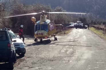 FERITO DA UN CINGHIALE: E' GRAVE